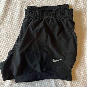 NWT Nike XL Running Shorts with liner